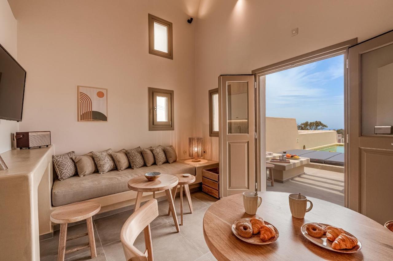 Living Moments Villa ฟิรา ภายนอก รูปภาพ