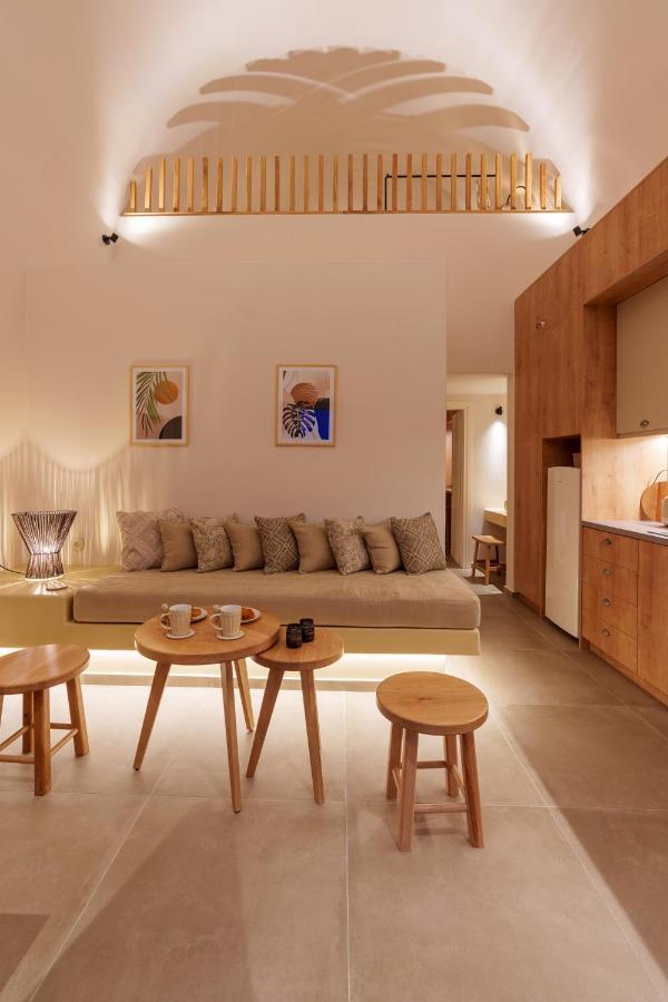 Living Moments Villa ฟิรา ภายนอก รูปภาพ
