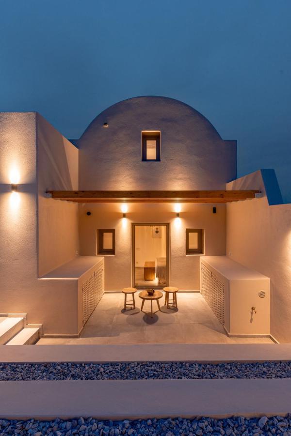 Living Moments Villa ฟิรา ภายนอก รูปภาพ