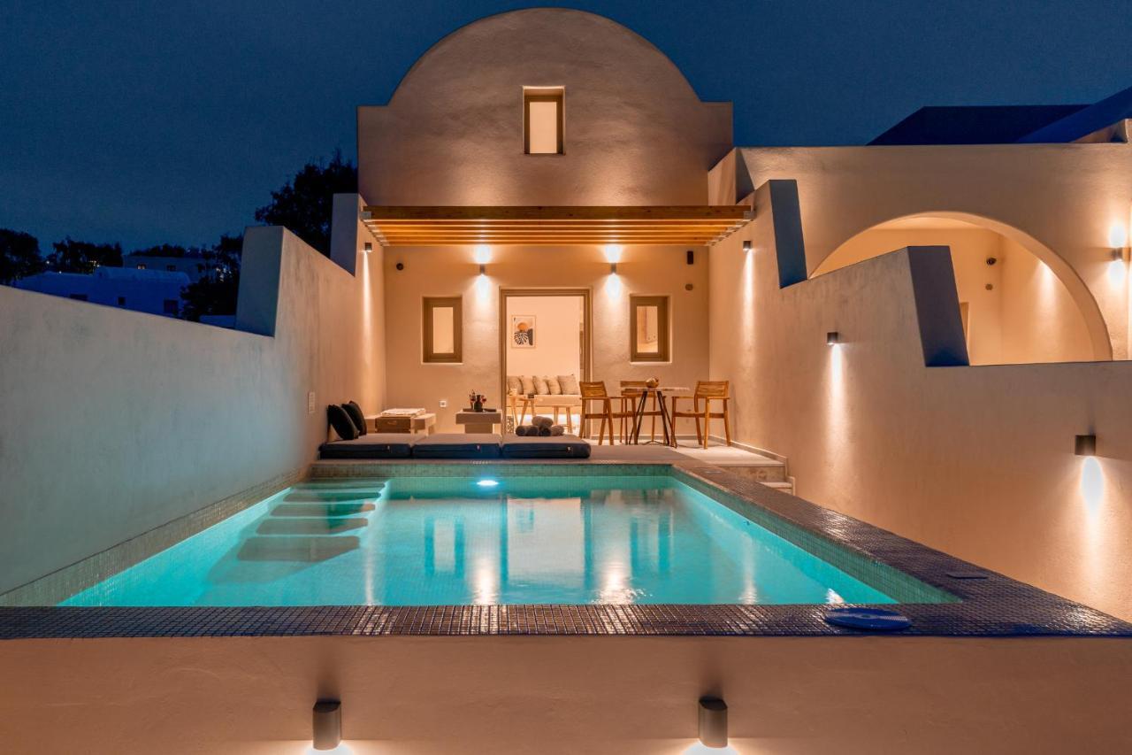 Living Moments Villa ฟิรา ภายนอก รูปภาพ