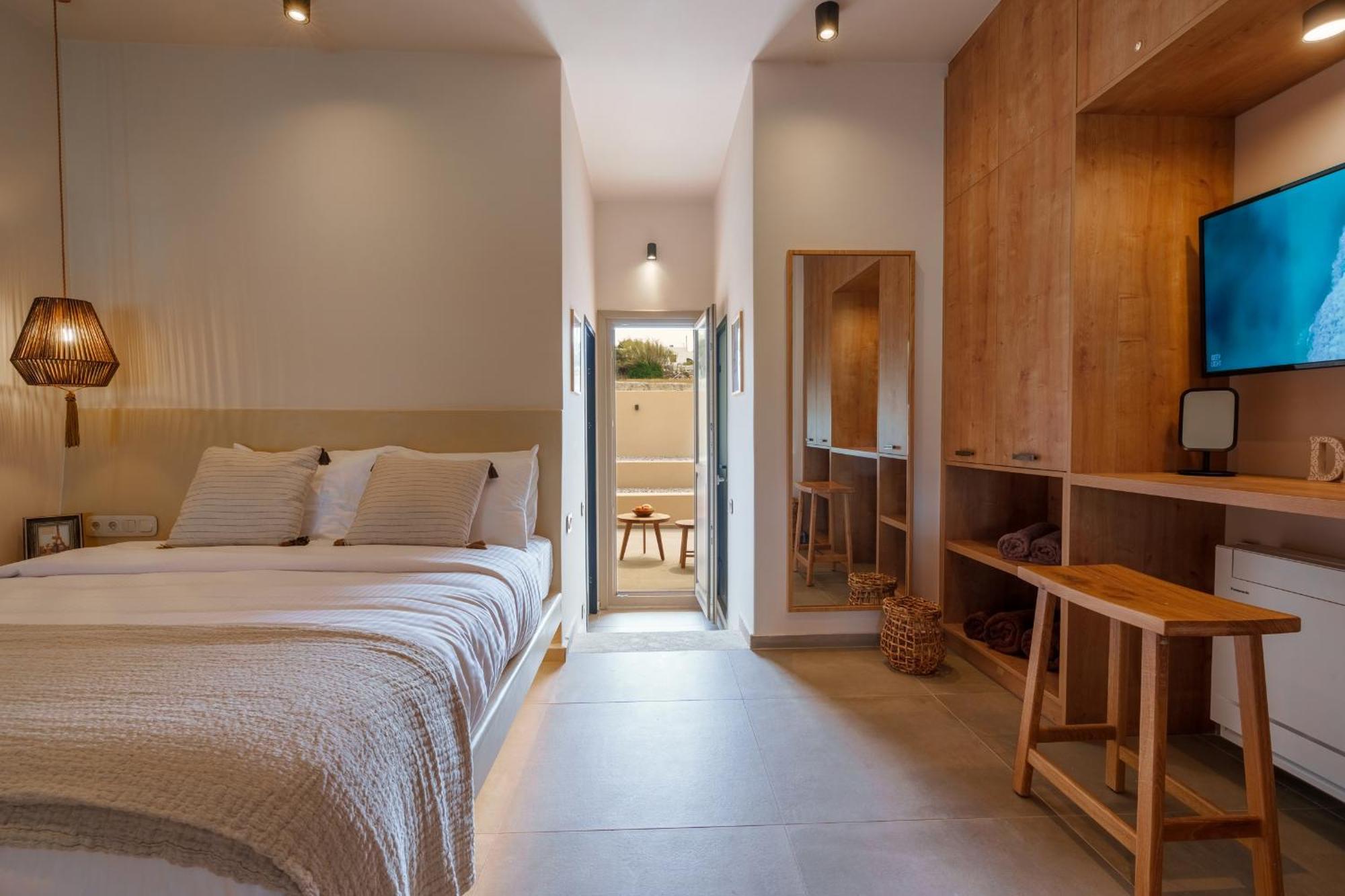 Living Moments Villa ฟิรา ภายนอก รูปภาพ