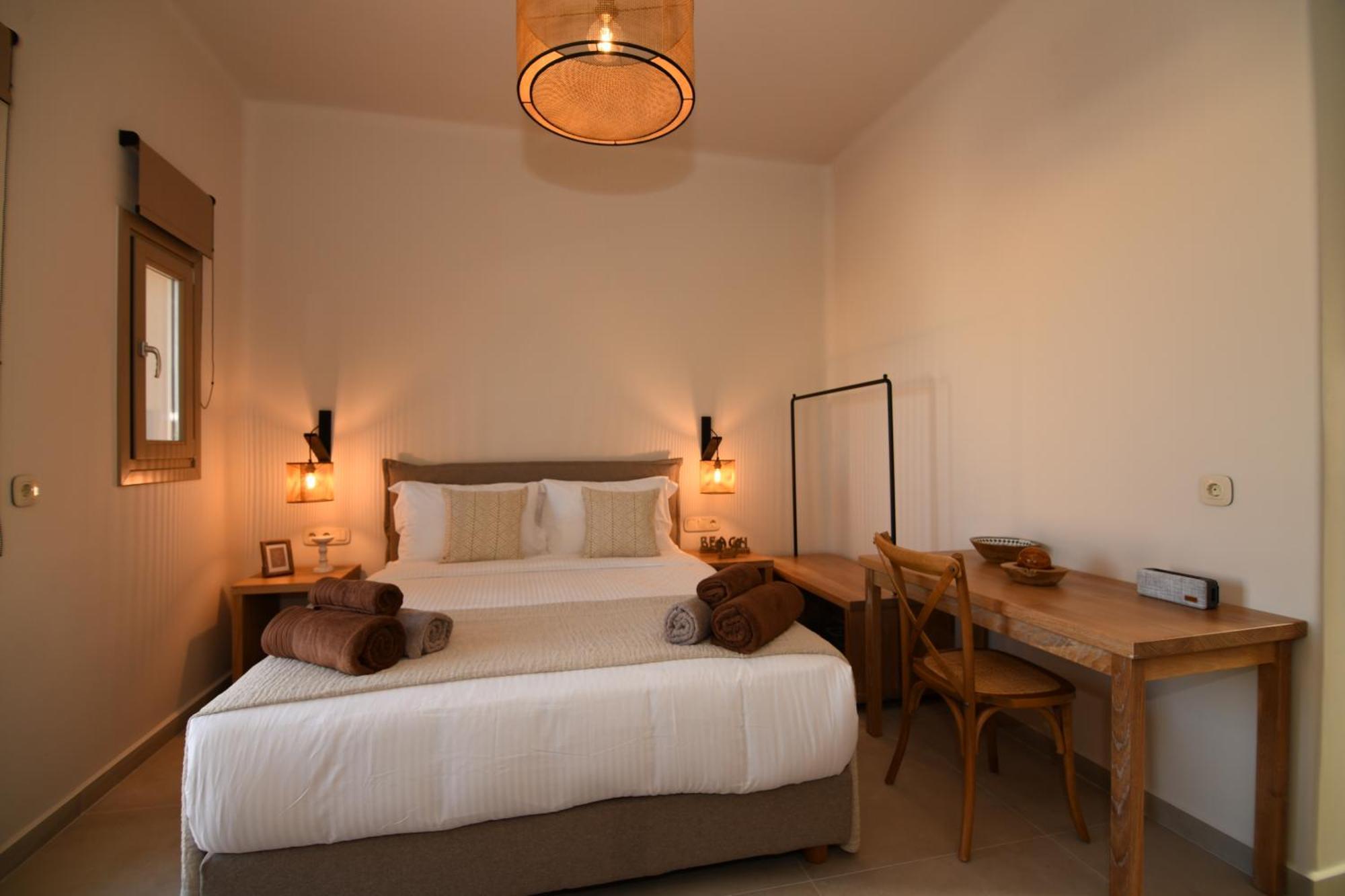 Living Moments Villa ฟิรา ภายนอก รูปภาพ
