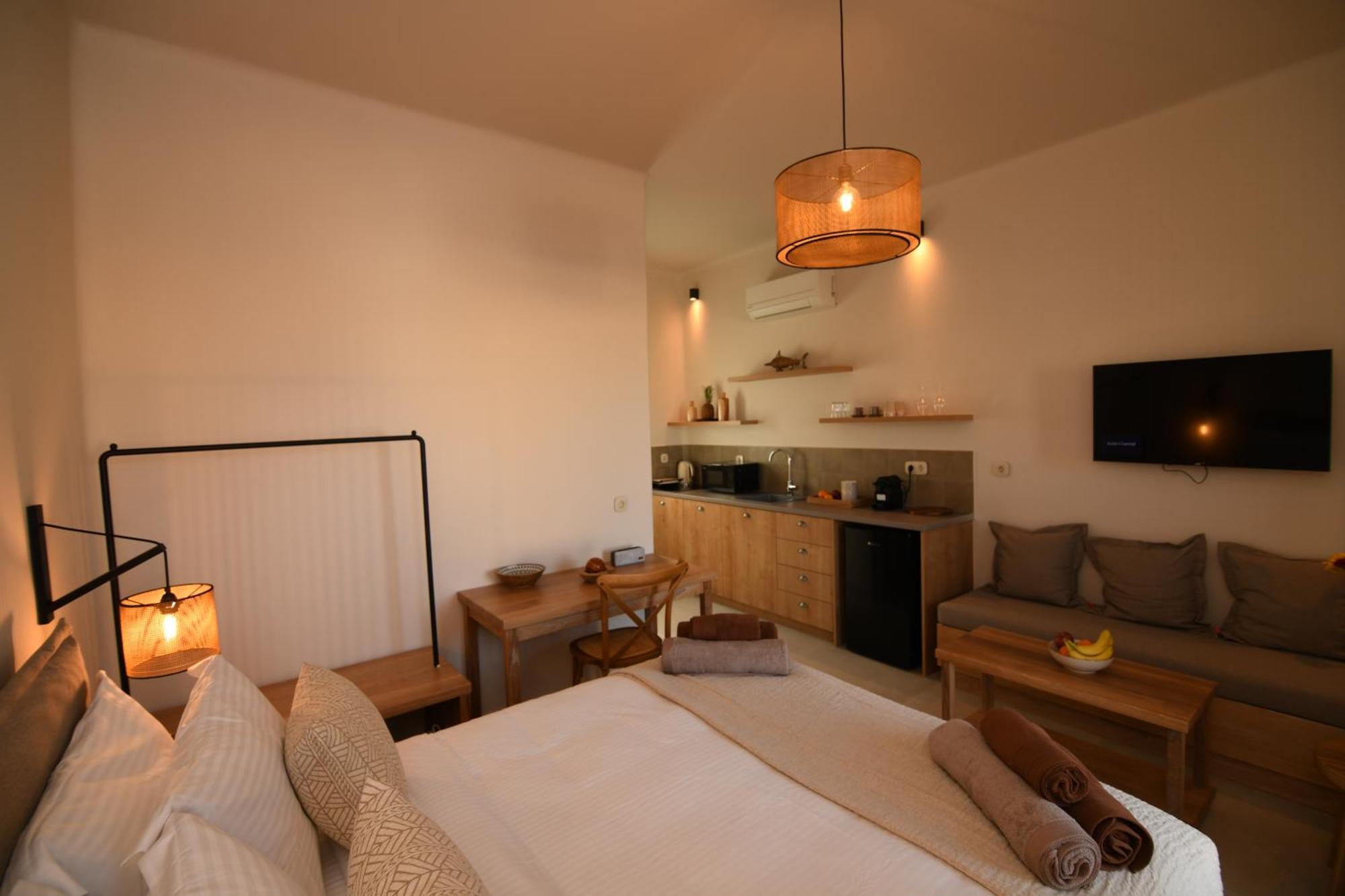 Living Moments Villa ฟิรา ภายนอก รูปภาพ