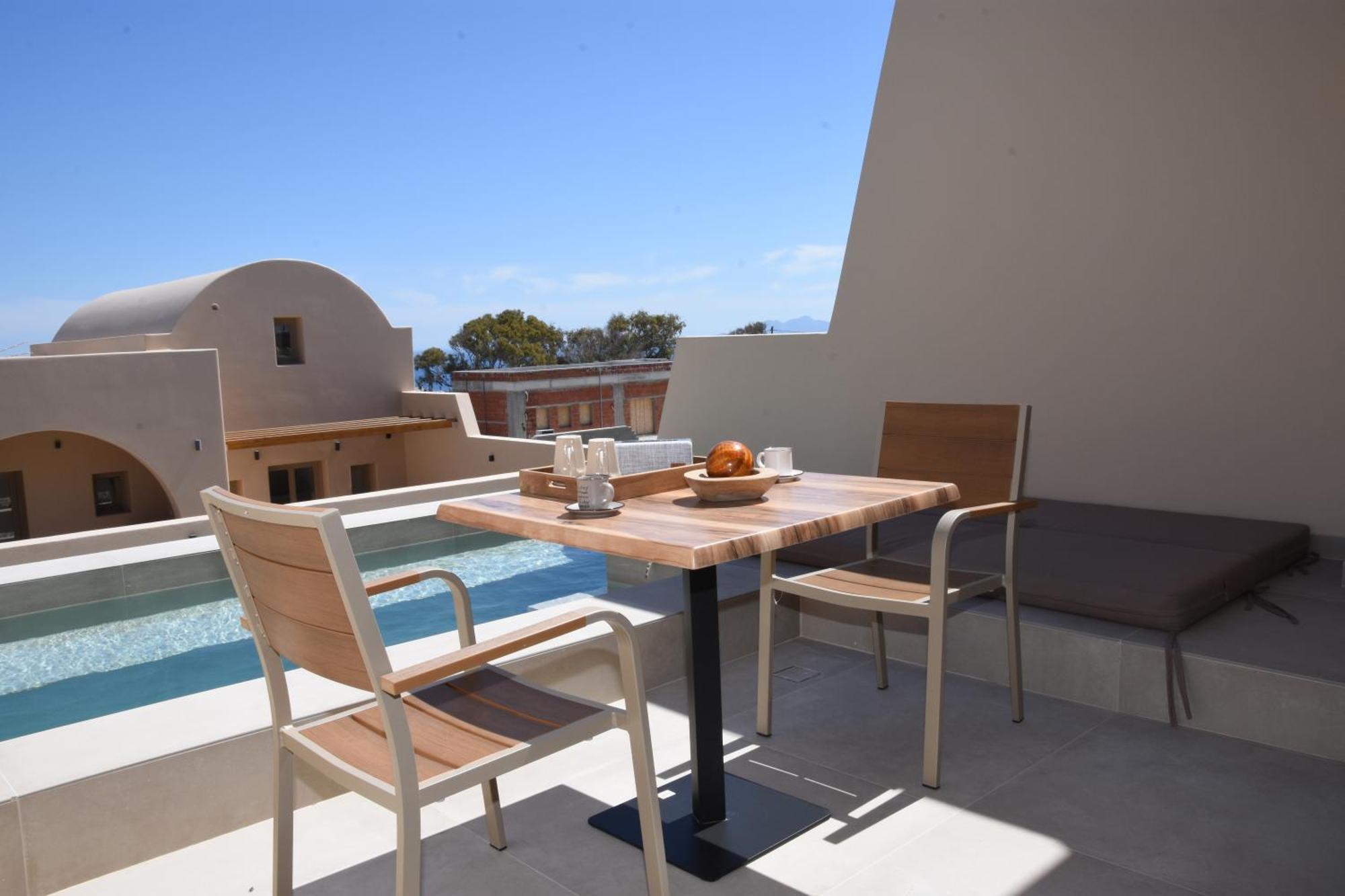 Living Moments Villa ฟิรา ภายนอก รูปภาพ